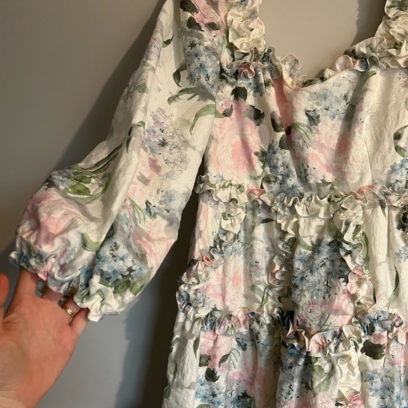 Needle and Thread floral gown NWOT🤍🤍🤍 - Picture 8 of 14